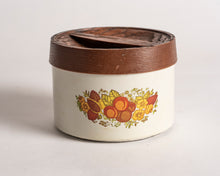 BEAUTYWARE CONTAINER WITH BROWN LID