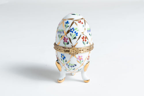 PORCELAIN FOOTED EGG SHAPED TRINKET BOX - FORMALITIES BY BAUM BROS