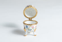 PORCELAIN FOOTED EGG SHAPED TRINKET BOX - FORMALITIES BY BAUM BROS