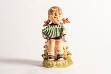 "MUSIC TIME" FIGURINE BY ERICH STAUFFER