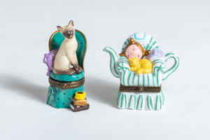 PAIR OF PORCELAIN TRINKET BOXES - MIDWEST OF CANNON FALLS