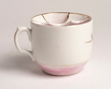 COFFEE MUG W/MOUSTACHE SAVER