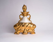 VINTAGE JIM BEAM GOLD WHISKEY DECANTER
